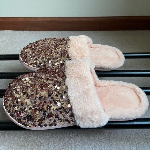 KENSIE Women Plush Sequin Faux Fur Slippers - BRAND NEW - NWOB - Picture 3 of 8
